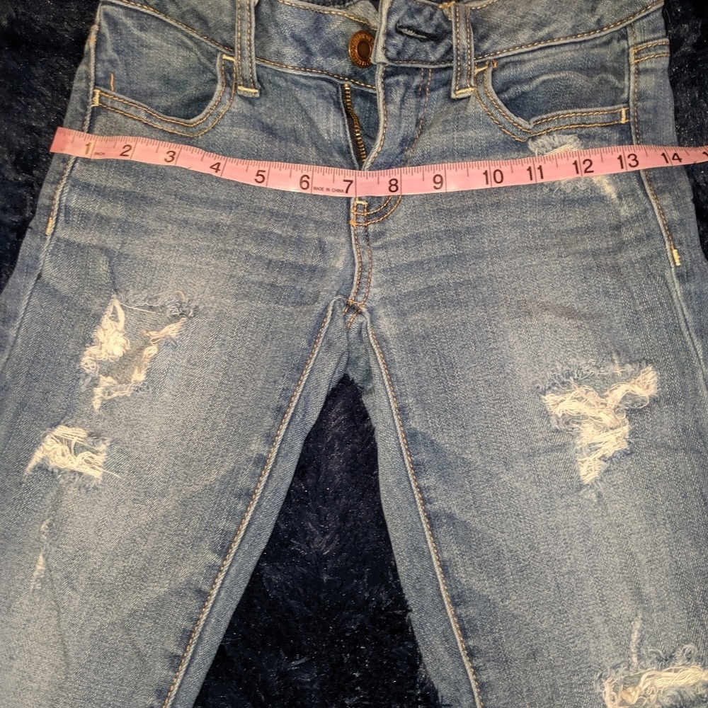 American Eagle Distressed Jegging